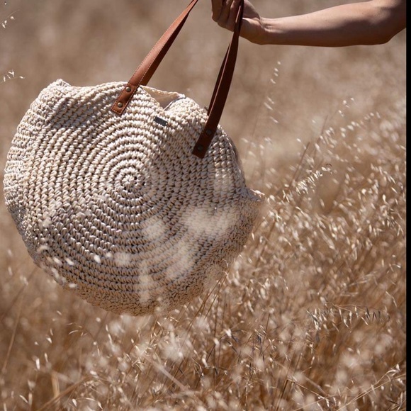 ๐ผ Roxy Only Good Vibes Round Straw Beach Bag ๐ผ - Picture 4 of 11